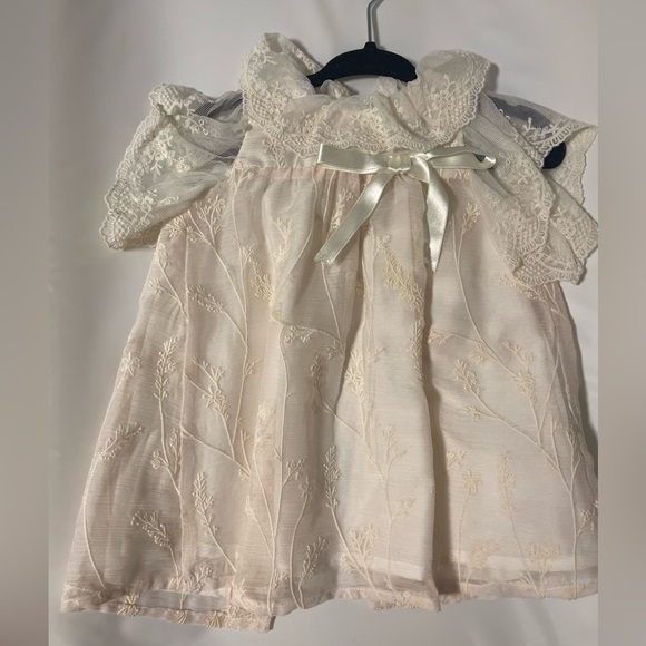 Baby ceremony dress, ideal for baptism. European style, made in Spain - Picture 2 of 4